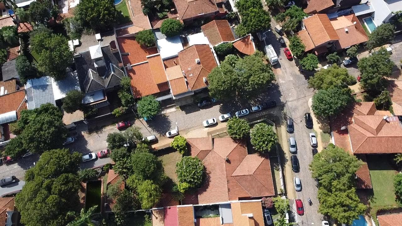 TERRENO EN ESQUINA DETRAS DE LA GALERIA – 3