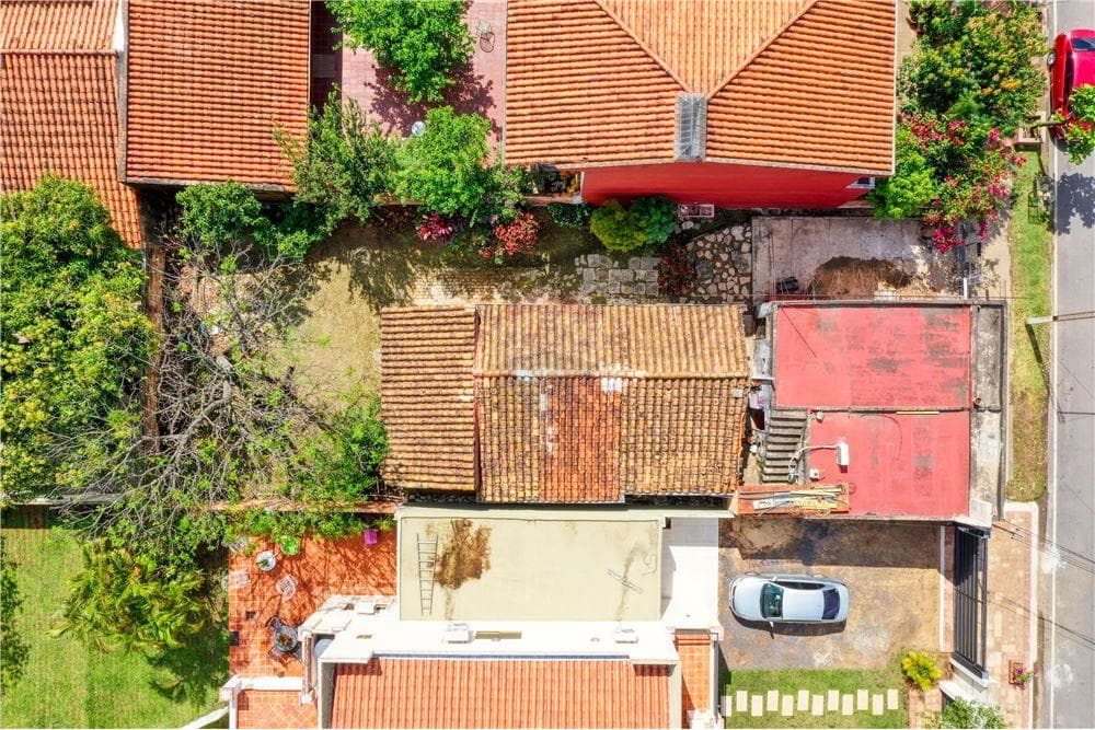 Terreno en barrio San Jorge, zona residencial. – 2