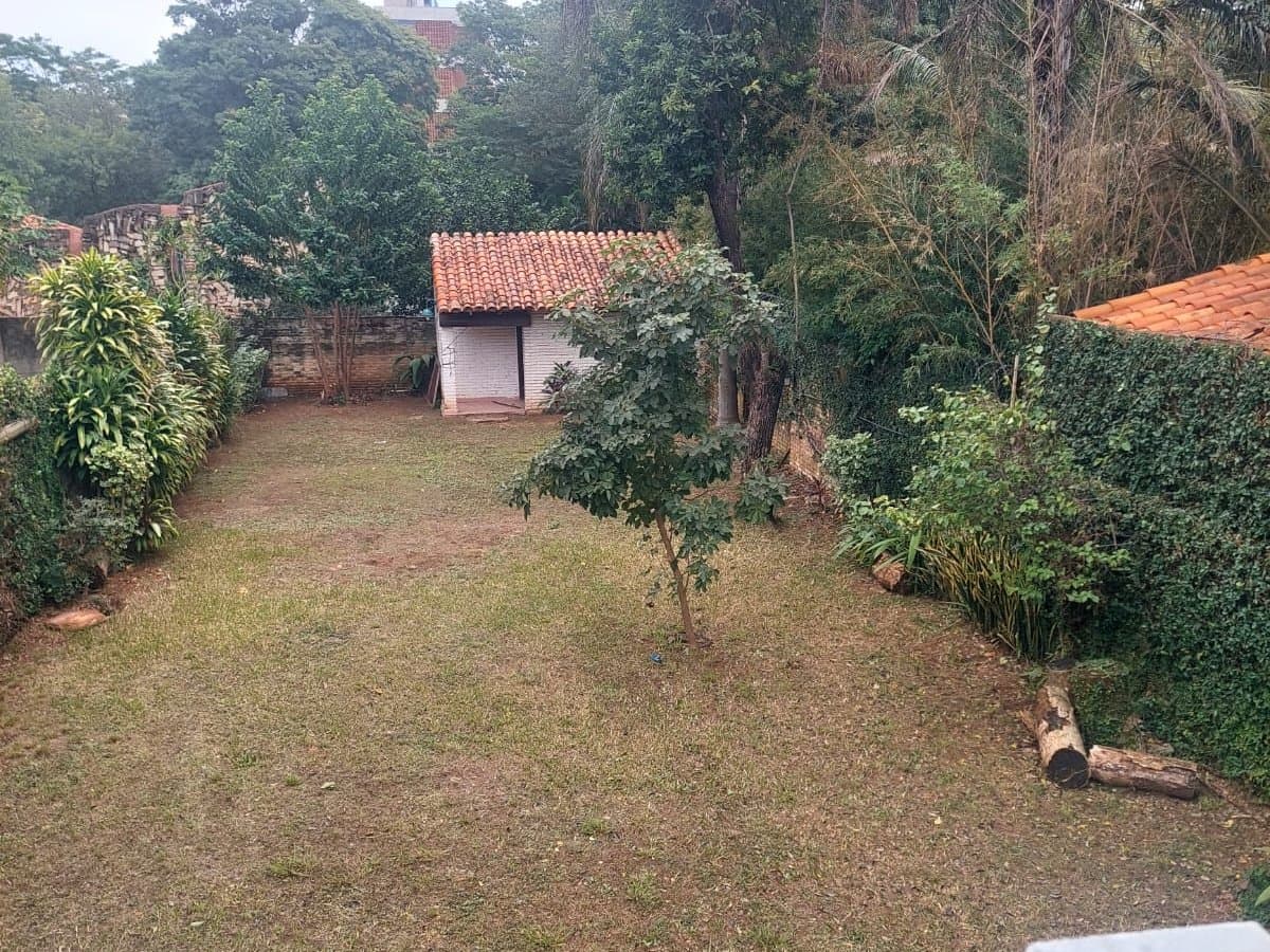 ALQUILO AMPLIA CASA PARA VIVIENDA U OFICINA EN BARRIO JARA – 3