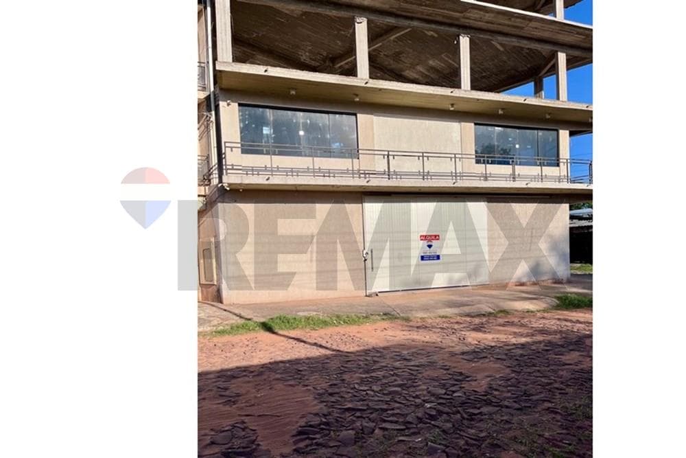 ALQUILO EDIFICIO COMERCIAL DE DOS PLANTAS EN ÑEMBY