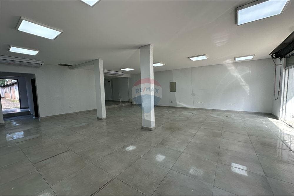 ALQUILO LOCAL COMERCIAL EN SAJONIA – 2