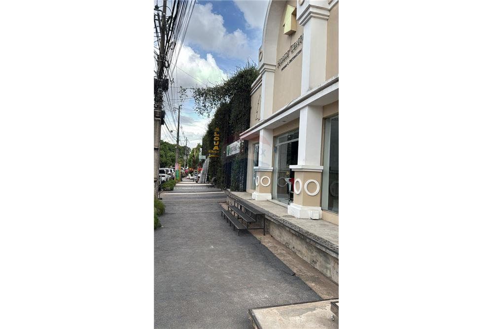 ALQUILO PRESTIGIOSO LOCAL EN ESQUINA – 2