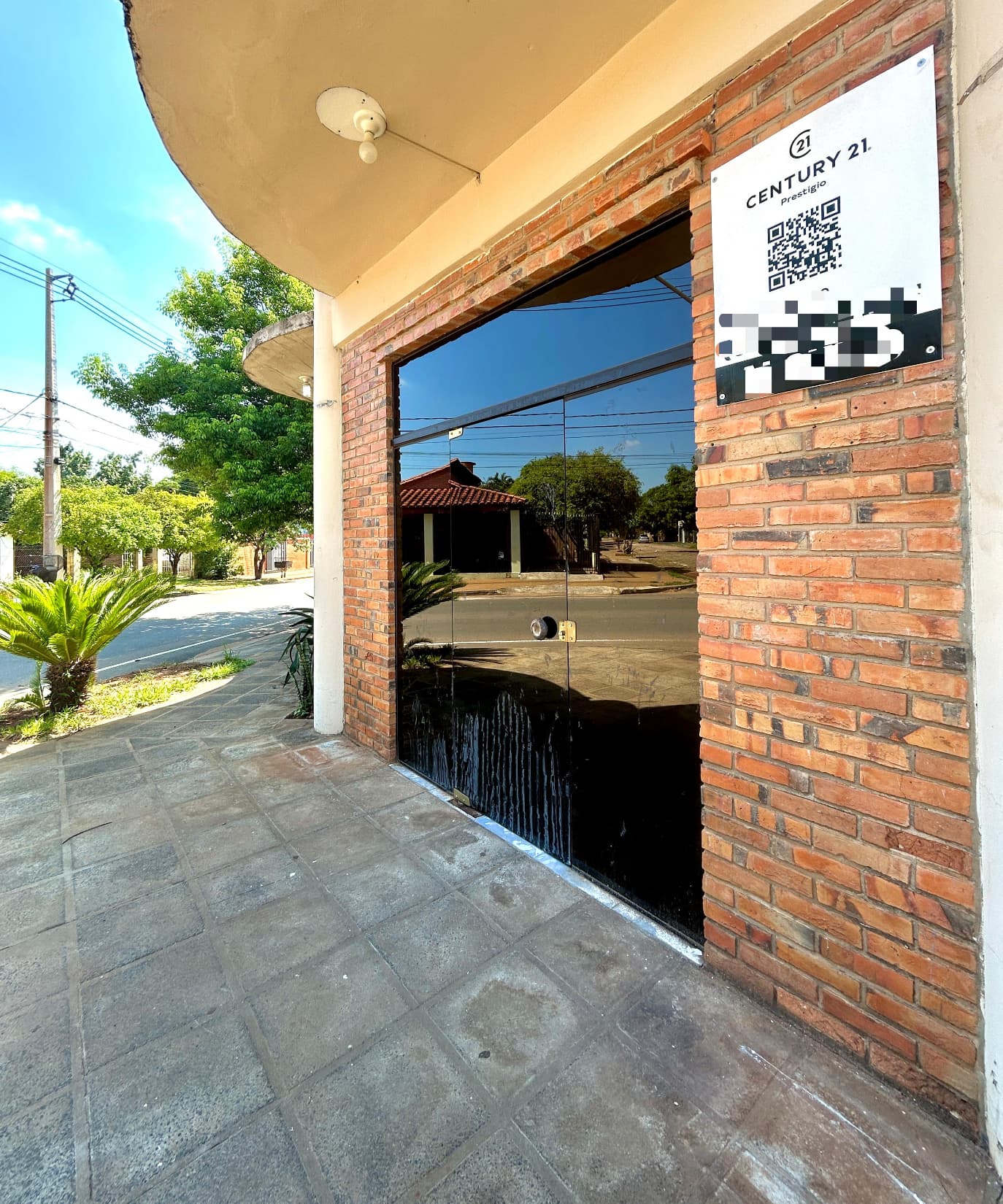 ALQUILO LOCAL COMERCIAL EN LUQUE 4TO BARRIO- ZONA PAULISTA GRILL