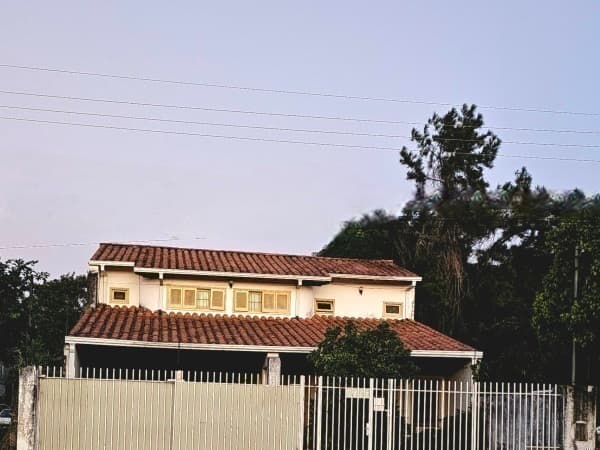 HERMOSA Y AMPLIA CASA EN VENTA EN BARRIO CAMPO GRANDE - LUQUE