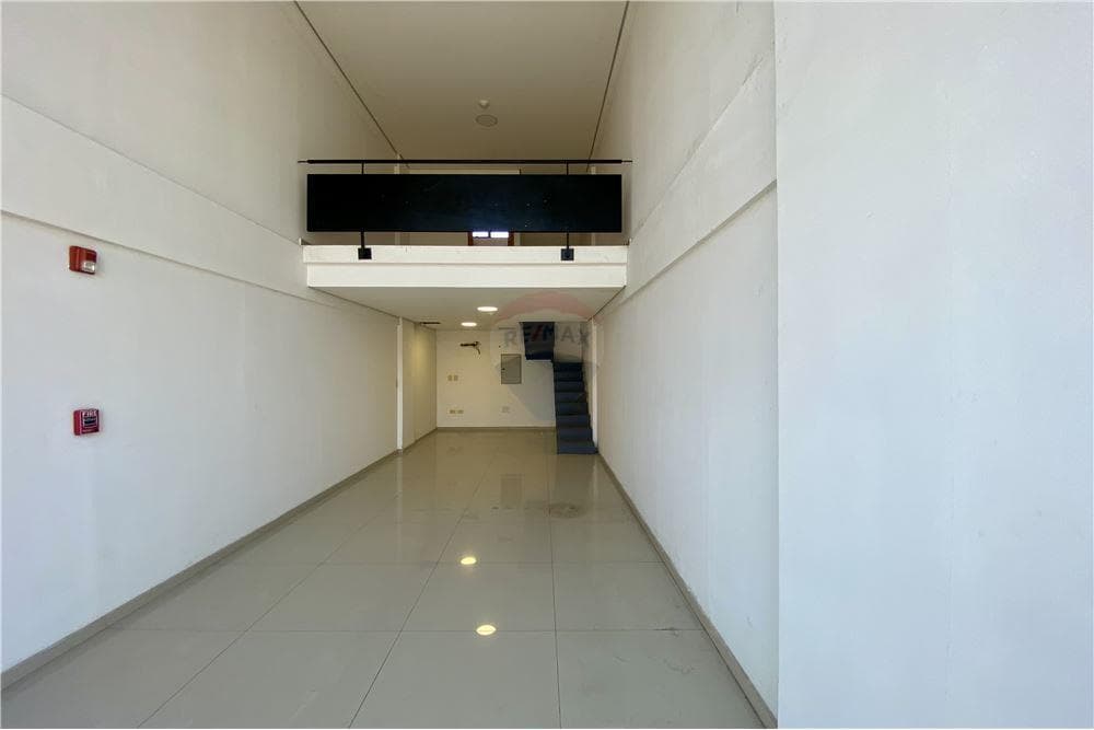 SALON COMERCIAL - ALQUILER - MERCADO SAN LORENZO