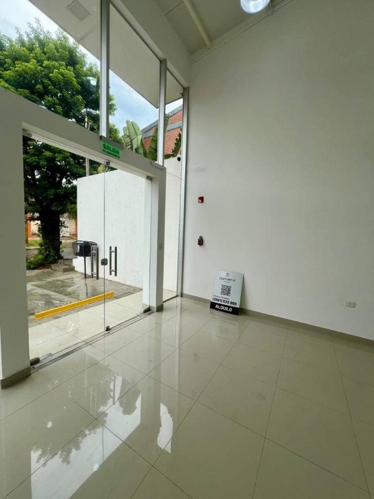 LOCAL COMERCIAL EN ALQUILER – FERNANDO DE LA MORA . ID 45437 – 3