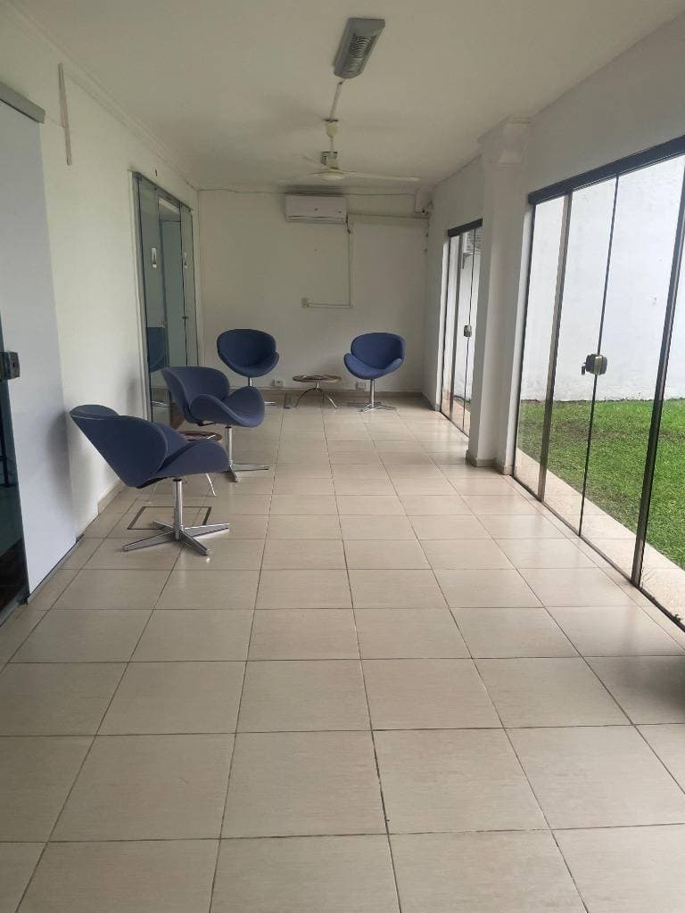 Alquiler de oficina con excelente ubicación, zona Shopping del Sol – 3