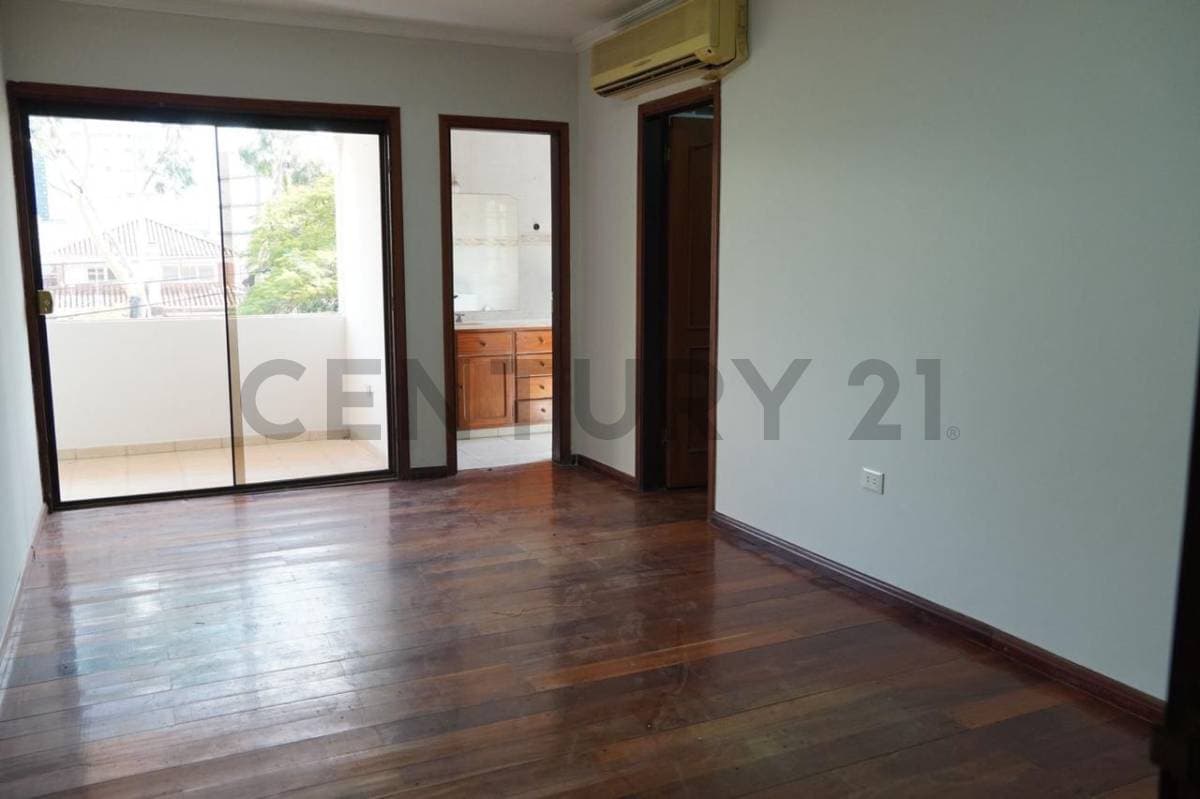 Venta de Casa en Las Lomas, Asunción – 2
