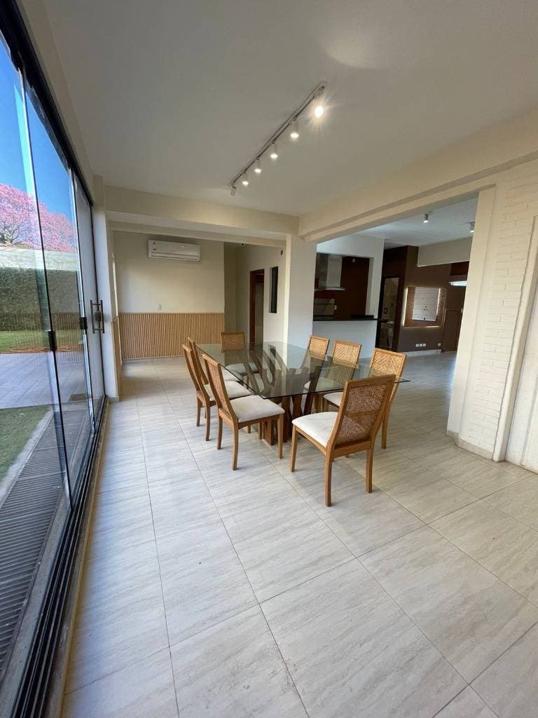 ALQUILO DUPLEX SOBRE BRUNO GUGGIARI, LAMBARÉ – 3