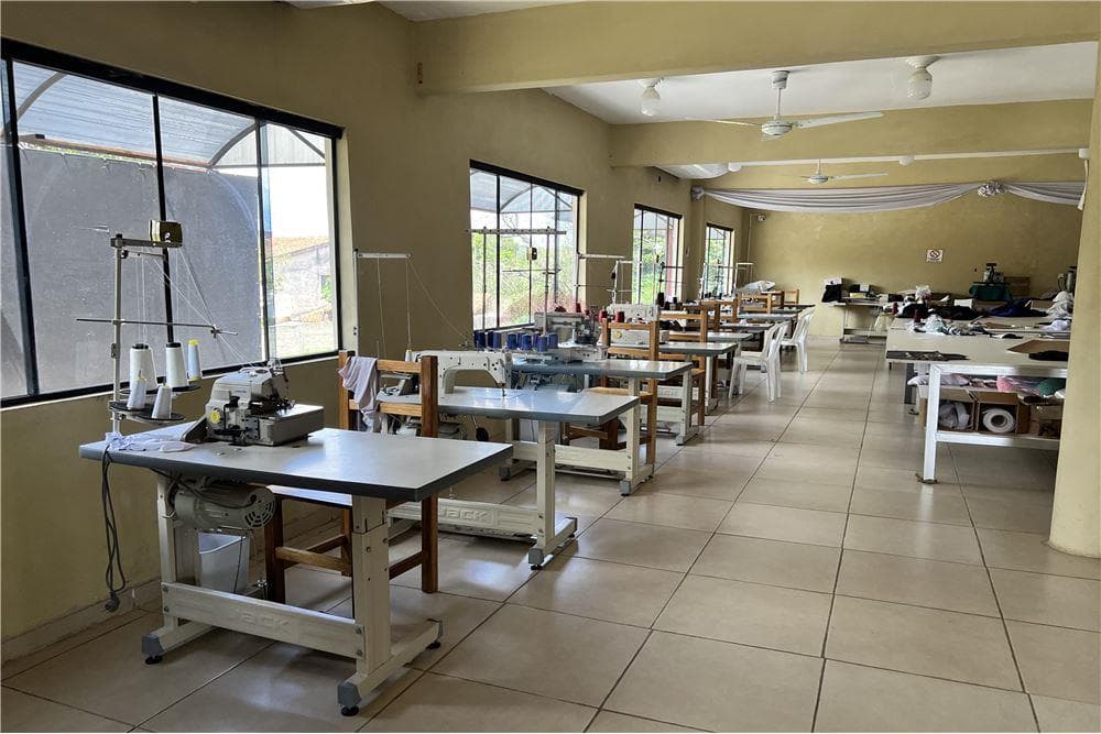 Local Comercial - Alquiler - Ñemby, Paraguay – 2