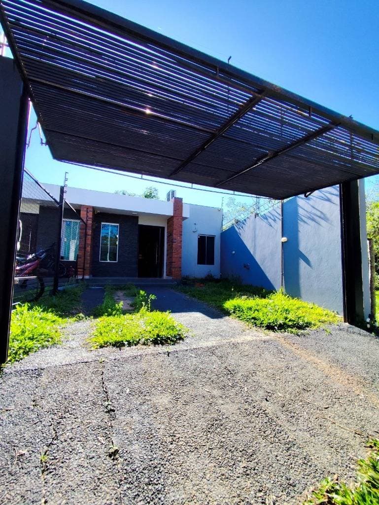 VENDO DUPLEX EN LUQUE ZONA ZÁRATE ISLA