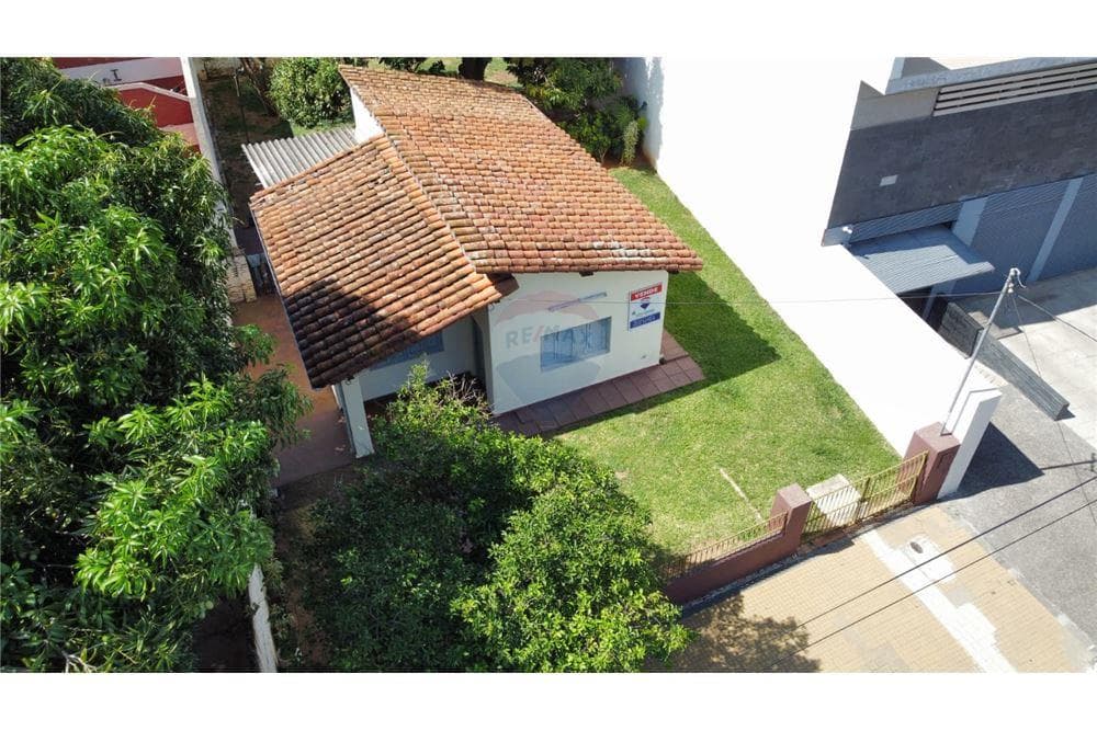 HERMOSO TERRENO EN EJE CORPORATIVO – 2