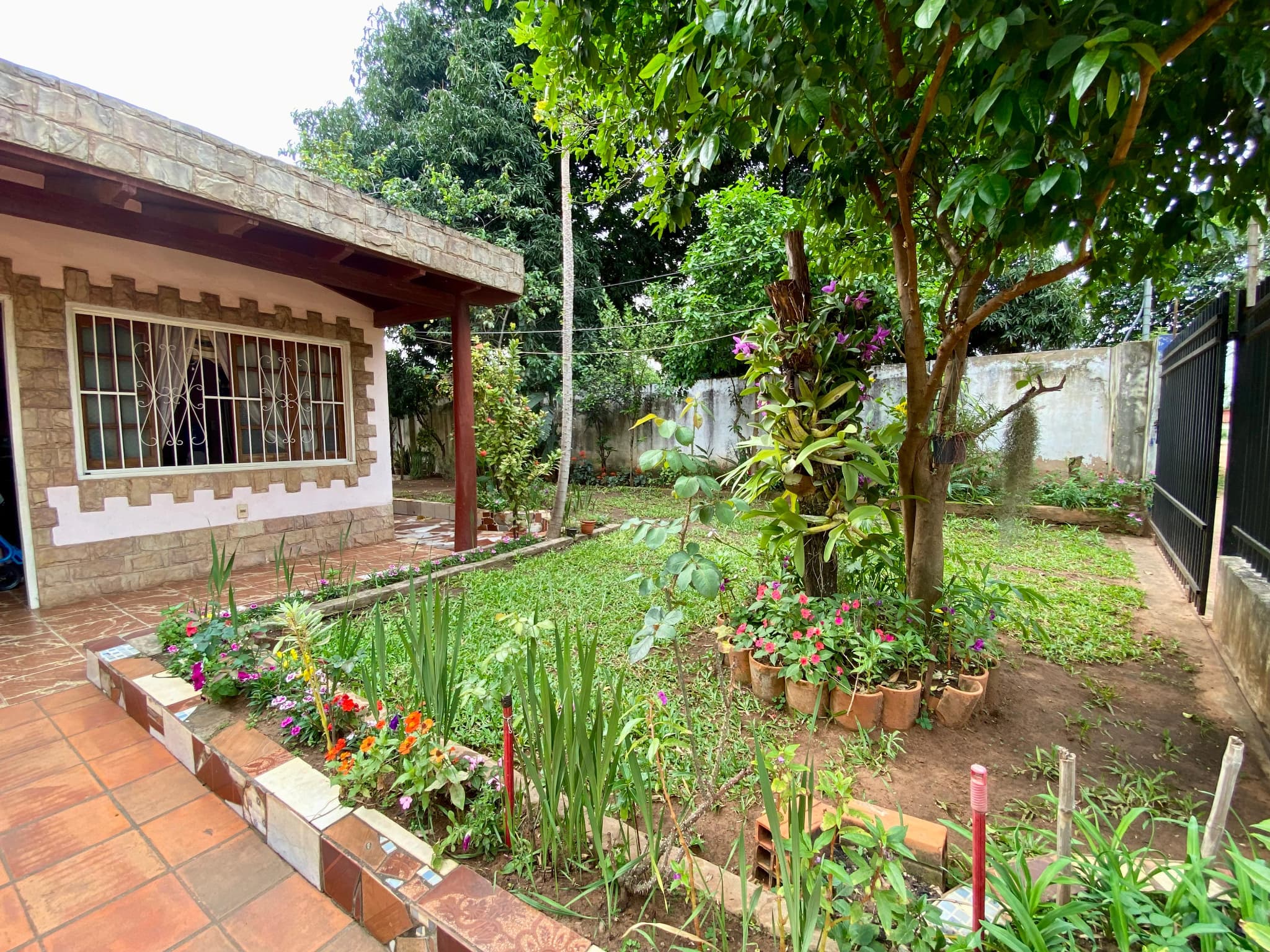CASA FUNCIONAL EN VENTA - MARIANO R. ALONSO – 2