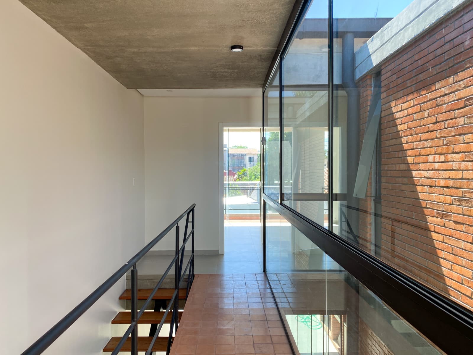 DUPLEX EN LUQUE CUARTO BARRIO – 2