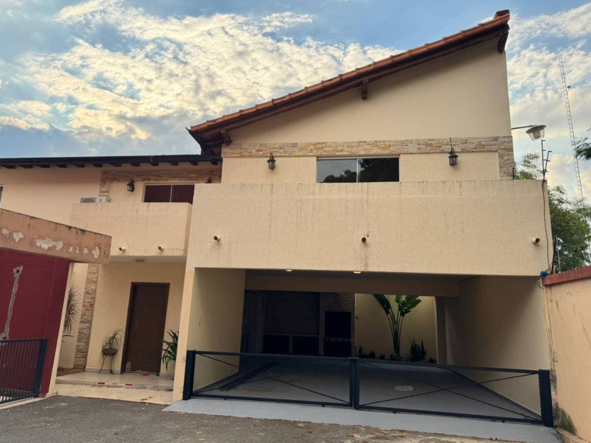 ALQUILO AMPLIO DUPLEX EN CONDOMINIO CERRADO EN LAMBARE – 2