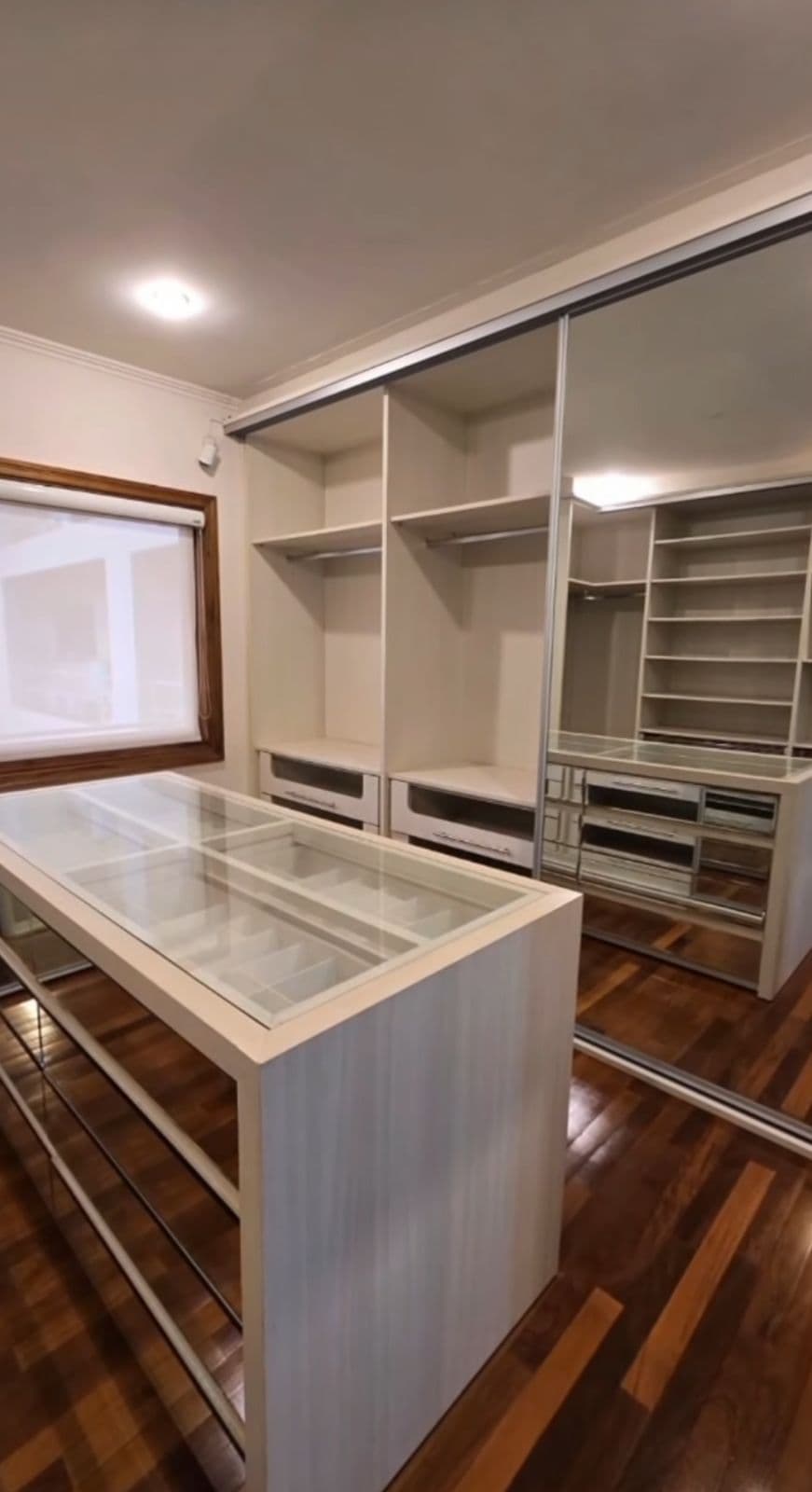 FINO DEPARTAMENTO AMOBLADO EN ALQUILER SOBRE AVENIDA SANTA TERESA – 2