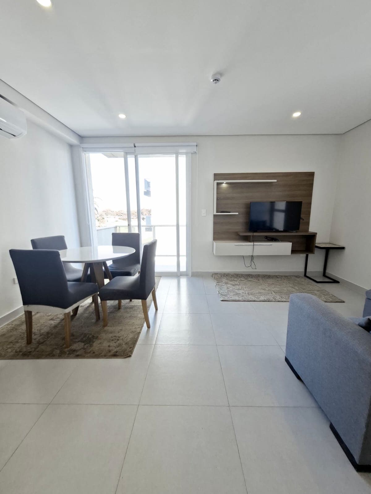 Departamento En Alquiler Amoblado, Zona La Costa Lynch, Fernando Zona Norte. – 2