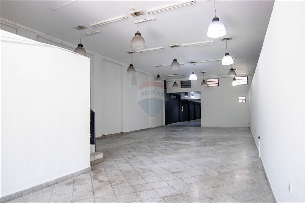 Salon Comercial - Alquiler - Mercado San Lorenzo – 2