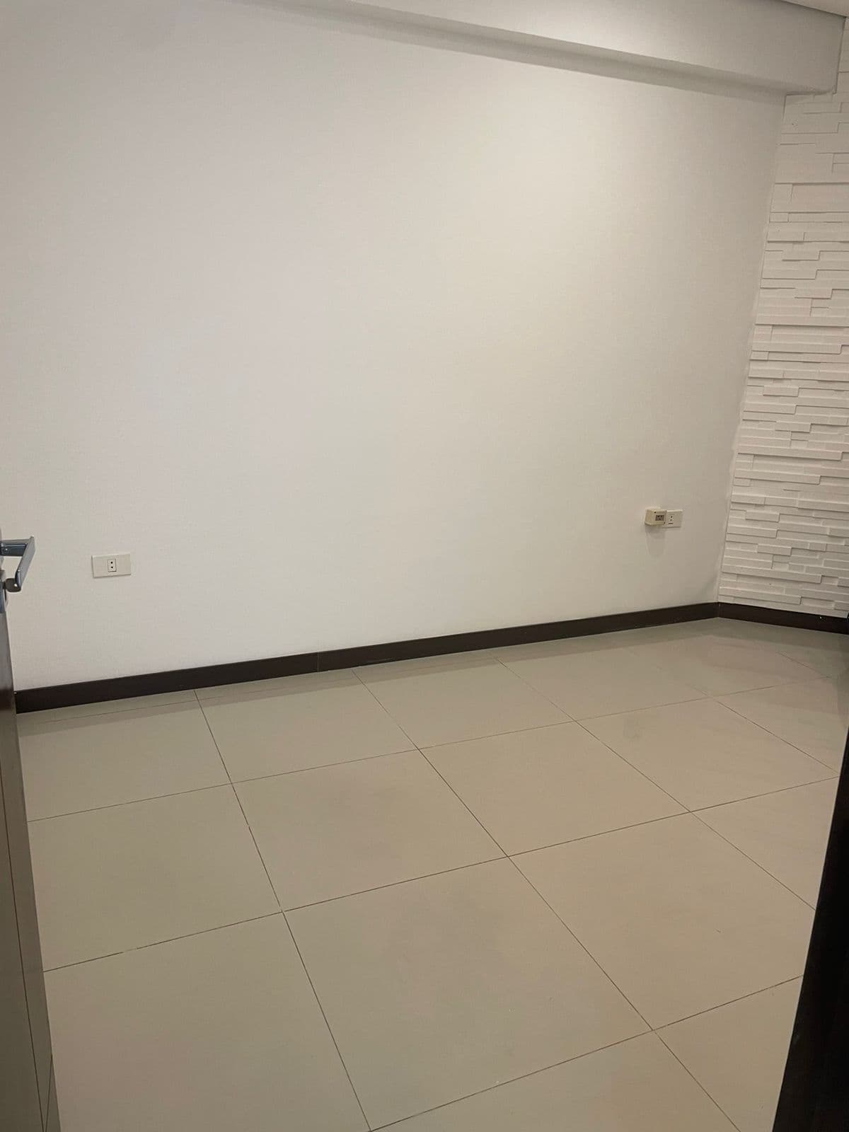hermosisima y buen precio. casa en alquiler en Lambare – 2