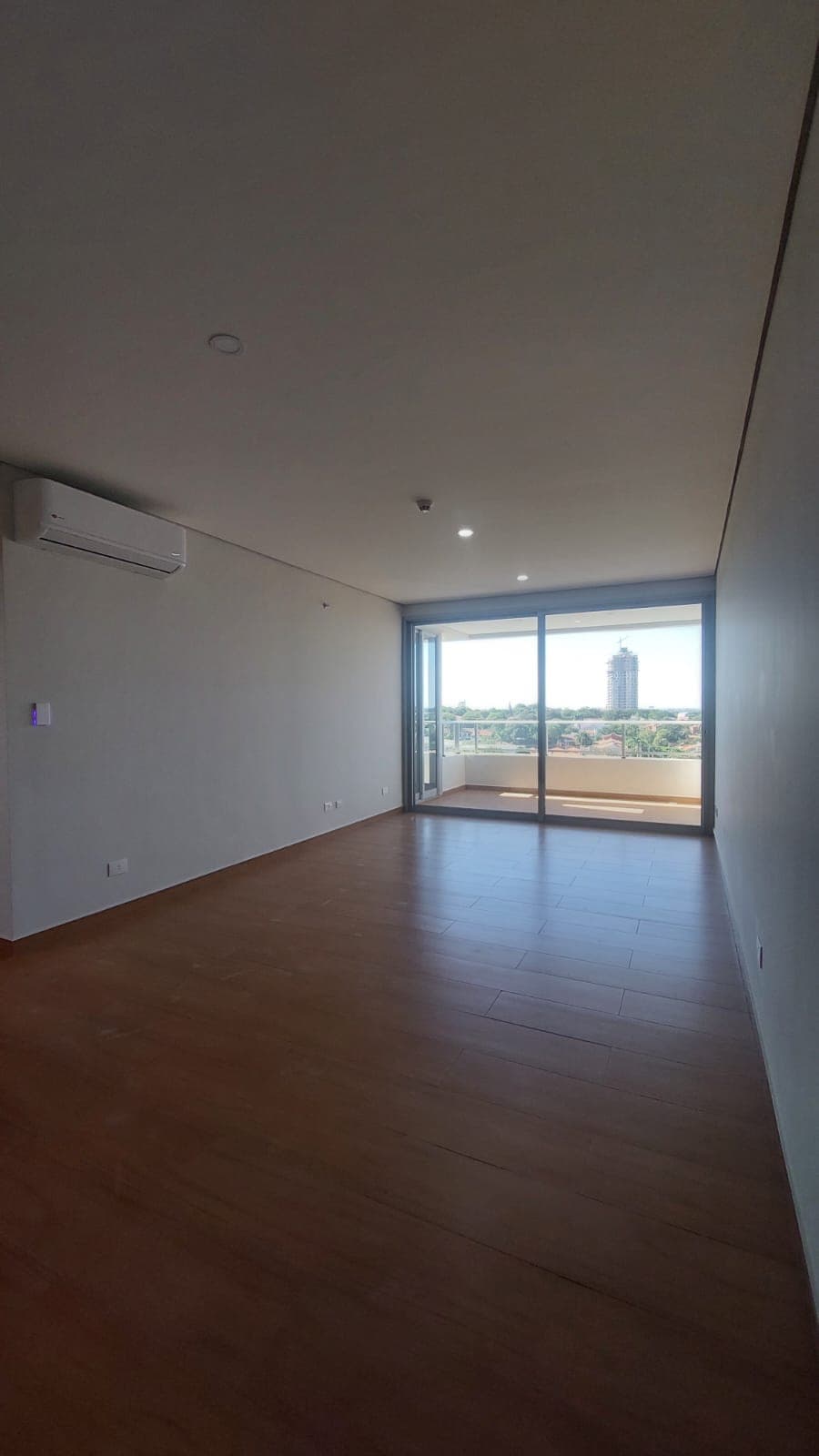 Departamento A Estrenar En Alquiler - Barrio Mburucuya - Avda Molas López