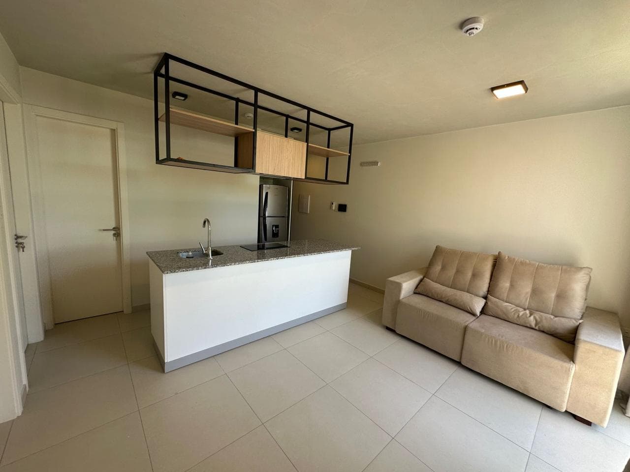 Alquilo Dpto Semi Amoblado De 2 Habitaciones. - Luque.