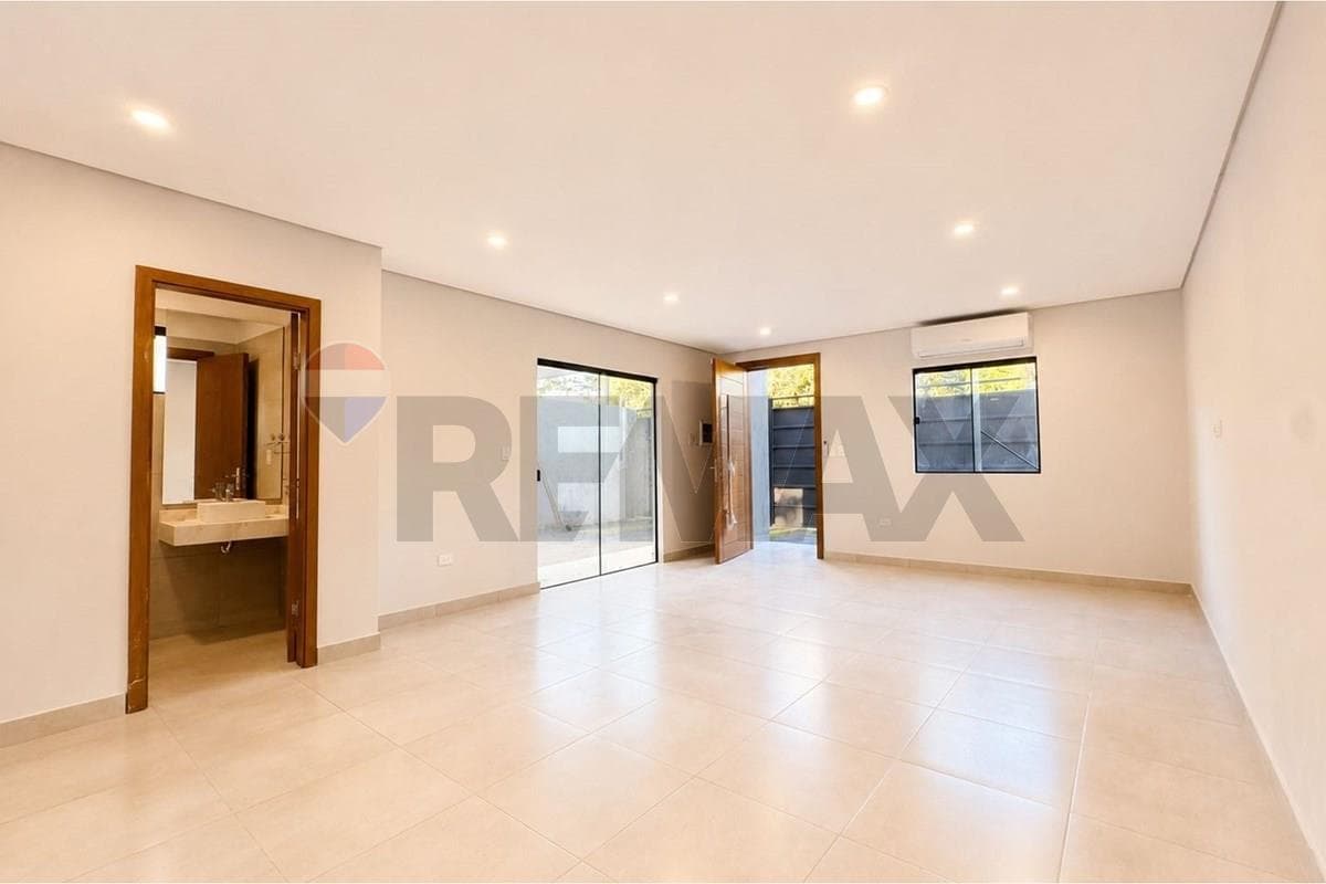 Dúplex en Venta | Cuarto Barrio, Luque – 3
