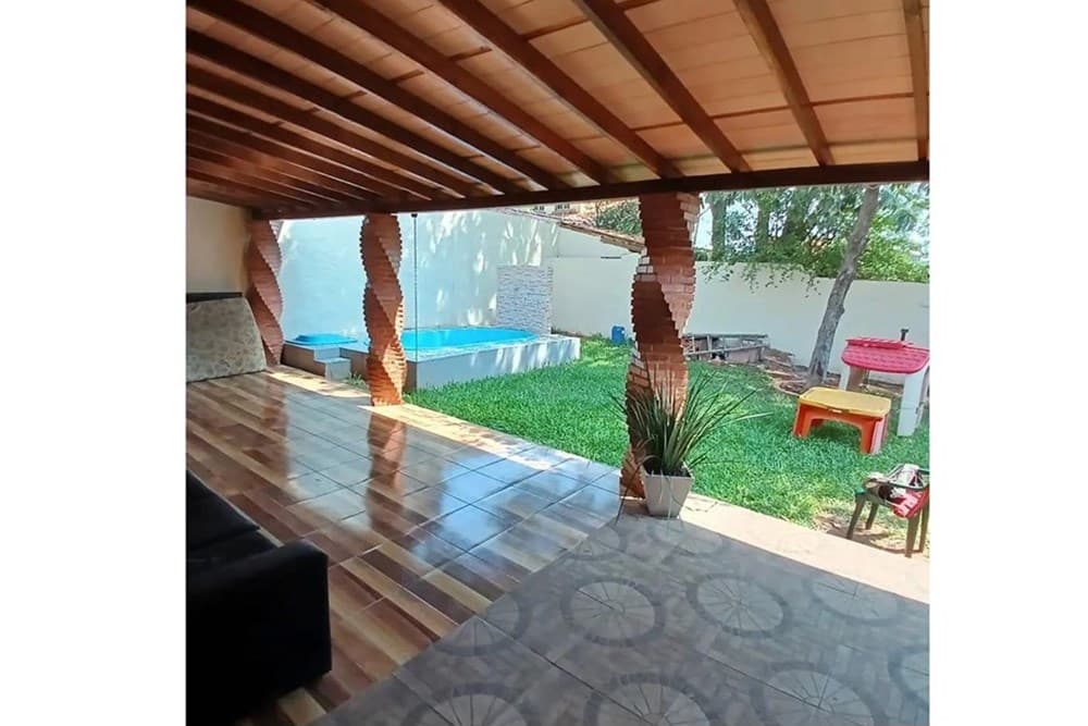 VEDO AMPLIA CASA EN ZONA SHOPPING SAN LORENZO J.A. – 3