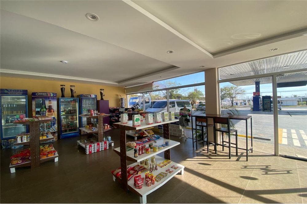 Alquilo tienda en estación de servicio - Luque