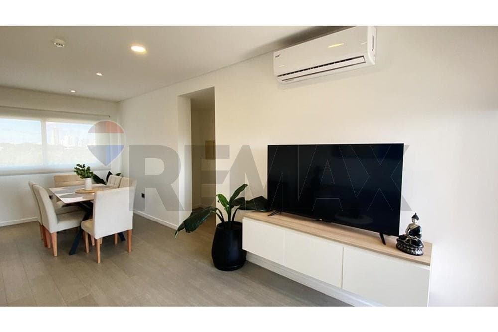 En Alquiler Departamento- Mburucuya – 3
