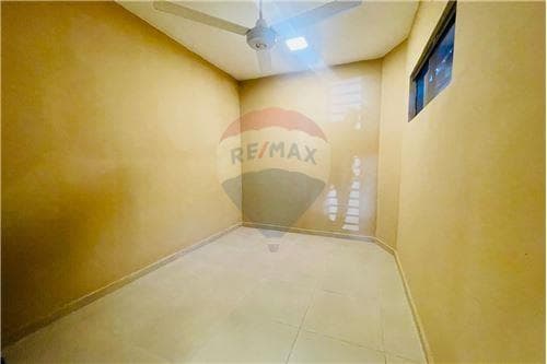 Departamento en Lambaré en el Barrio Felicidad en Planta Baja. – 2