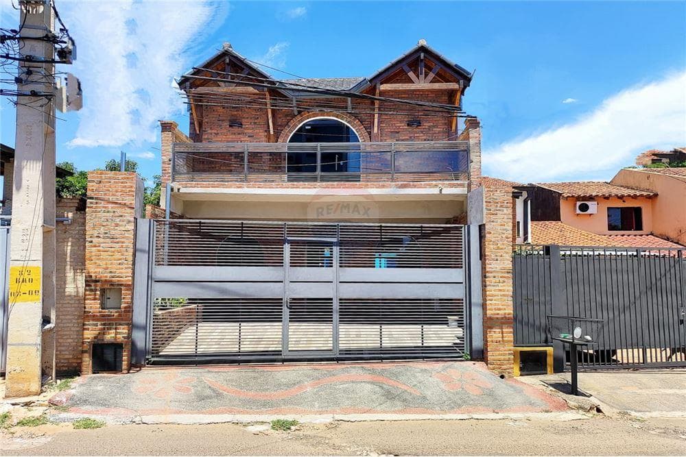 Duplex - Venta - Fernando De La Mora, invierte en un hogar cómodo!