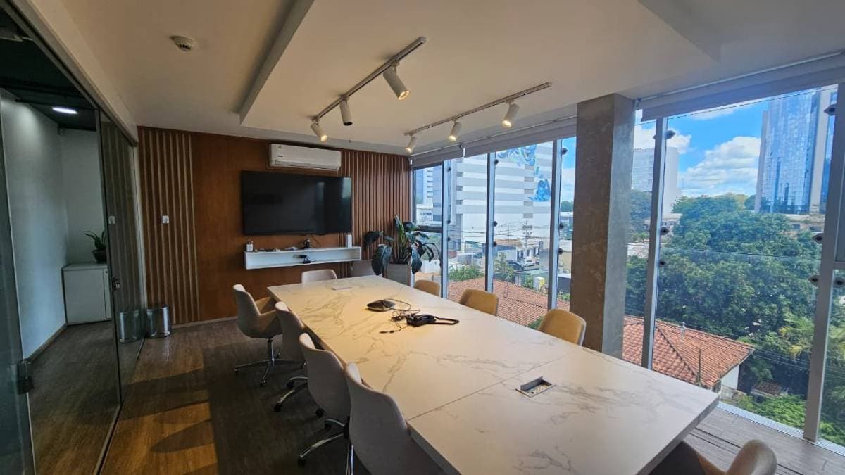 Alquilo Oficina Corporativa en Villa Morra – 3