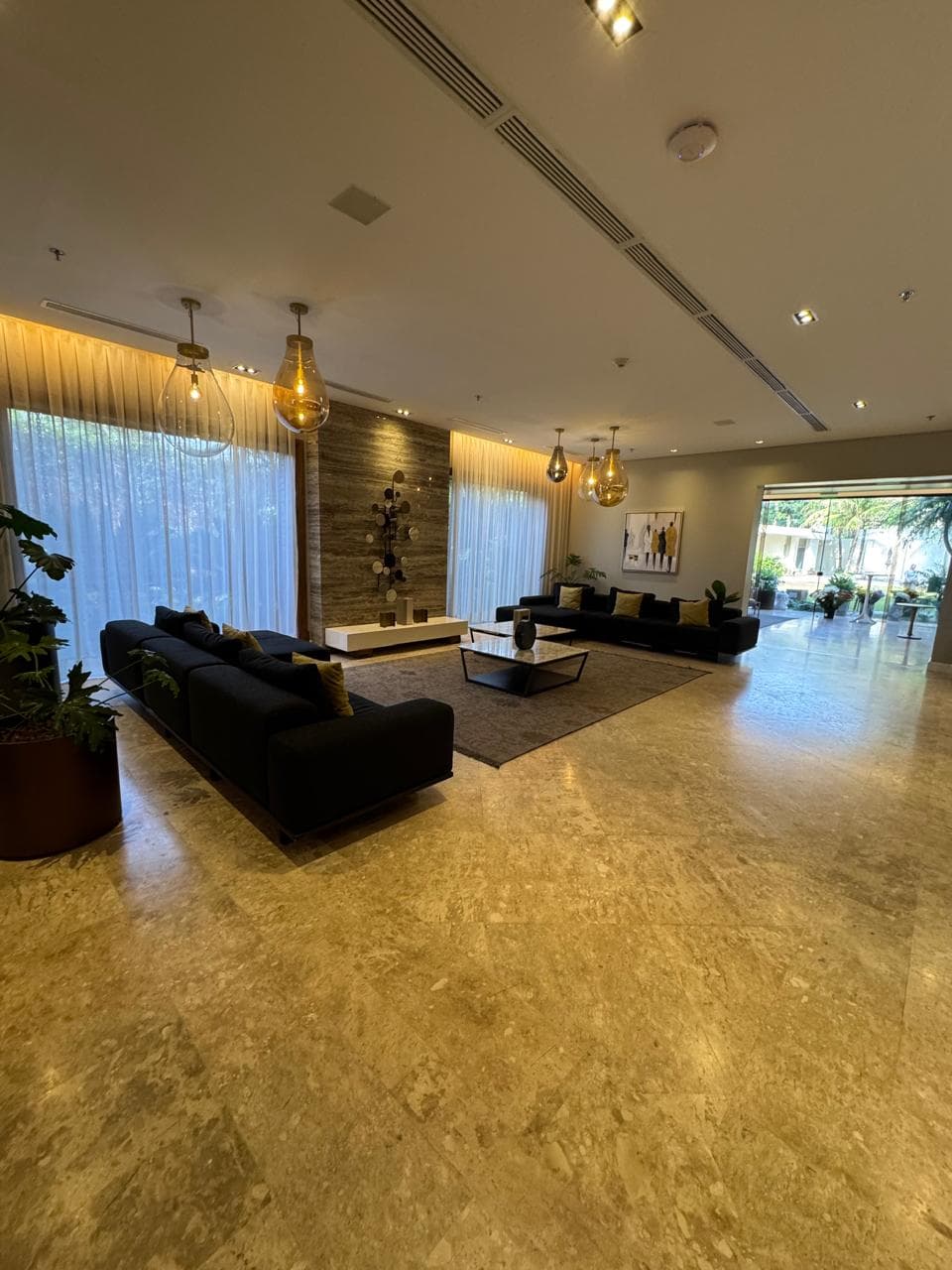 SANTISIMA TRINIDAD EN VENTA DEPARTAMENTO DE 4 DORMITORIOS 441 m2 CON 2 COCHERAS