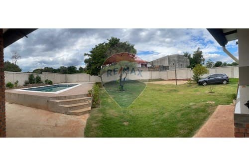 ALQUILO CASA EN LAMBARE ZONA YACHT Y GOLF CLUB – 3