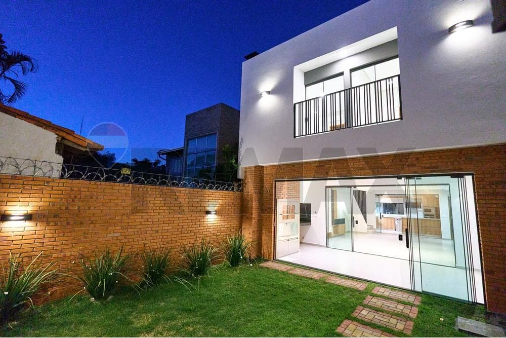 ALQUILER DE CASA PAREADA EN VILA MORRA