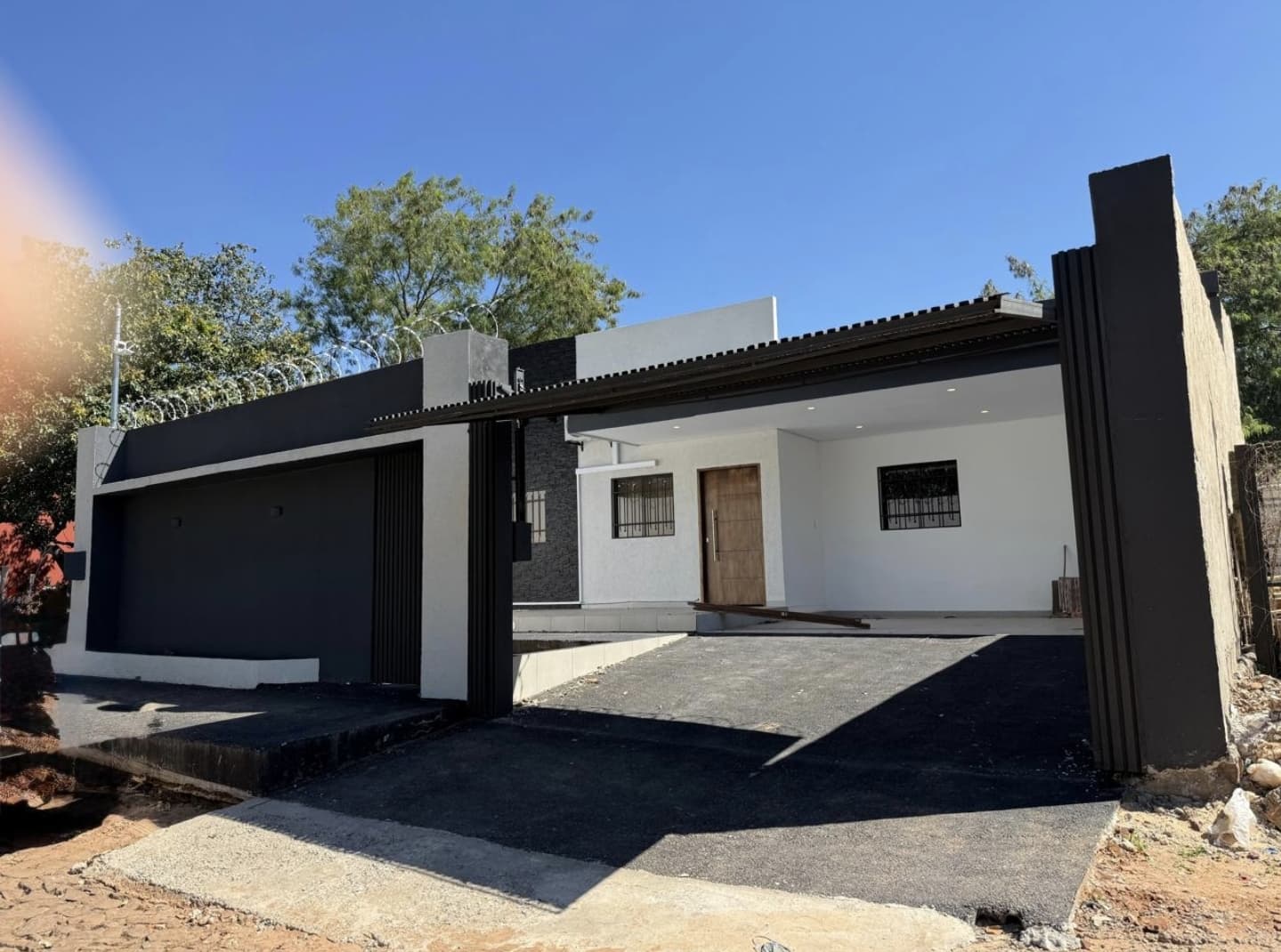 ????ALQUILO CASA A ESTRENAR EN FDO DE LA MORA ZONA NORTE