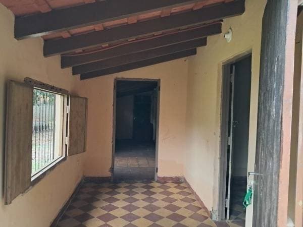 Casa a demoler o refaccionar en amplio terreno - Lambaré – 3