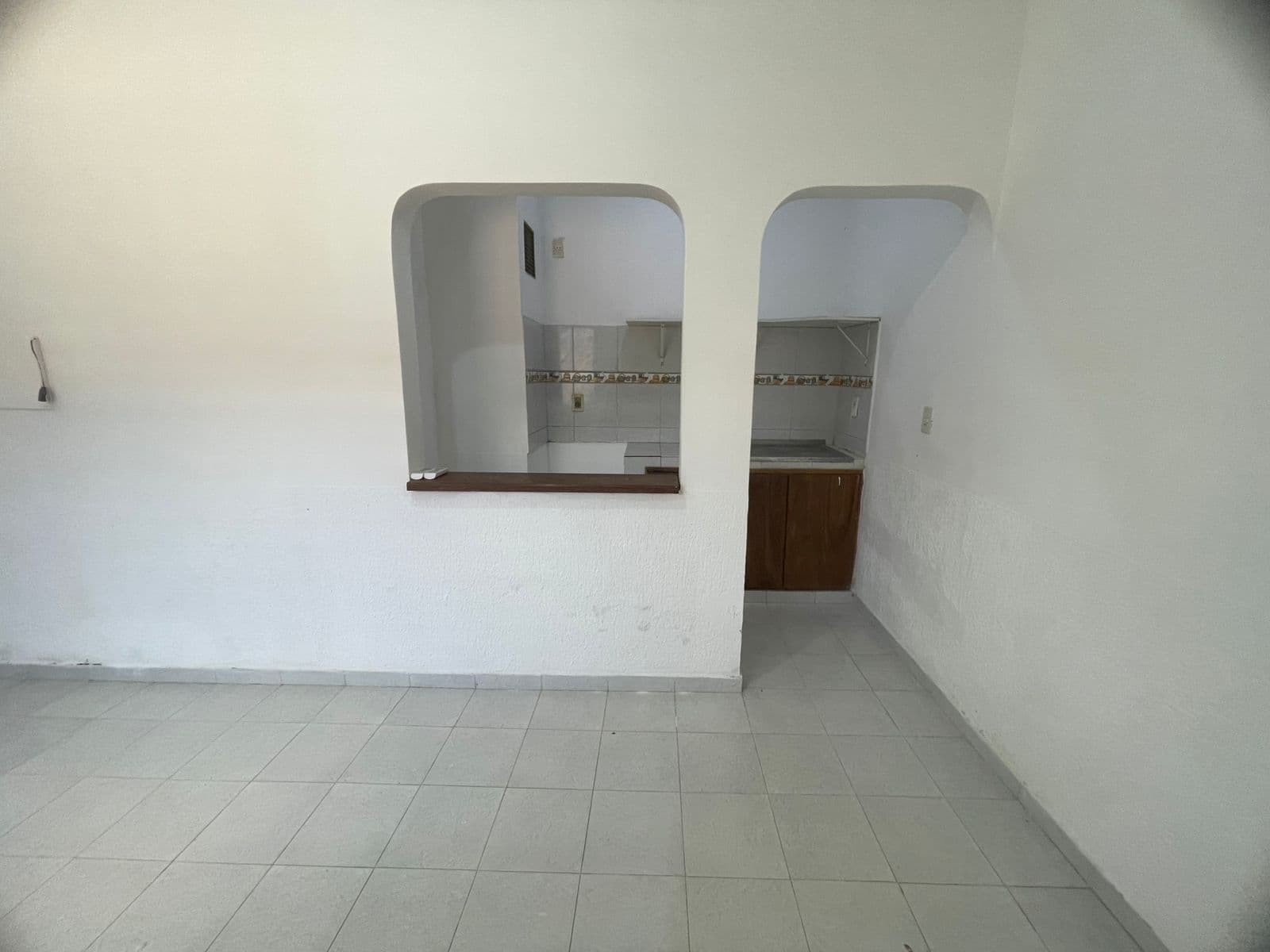 Departamento en alquiler en Mariano Roque Alonso – 3