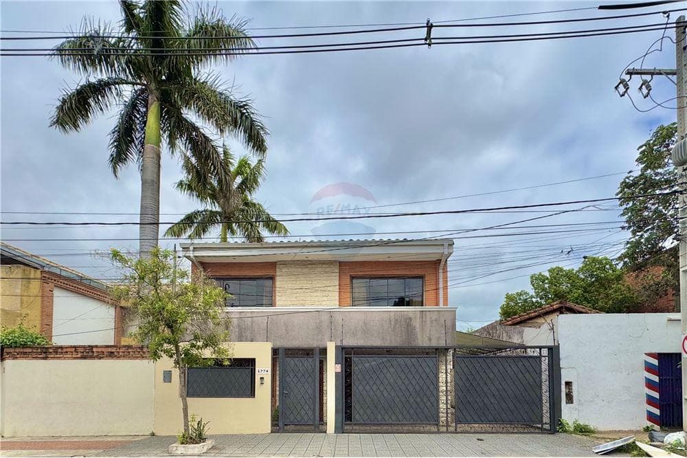 FINA RESIDENCIA EN ASUNCIÓN - BARRIO OBRERO – 2