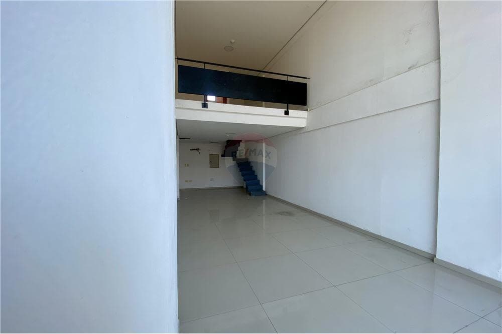 SALON COMERCIAL - ALQUILER - MERCADO SAN LORENZO – 2