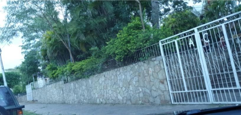 Vendo Casa En San Bernardino Pleno Centro, Terreno Grande – 3.200 M² – 2