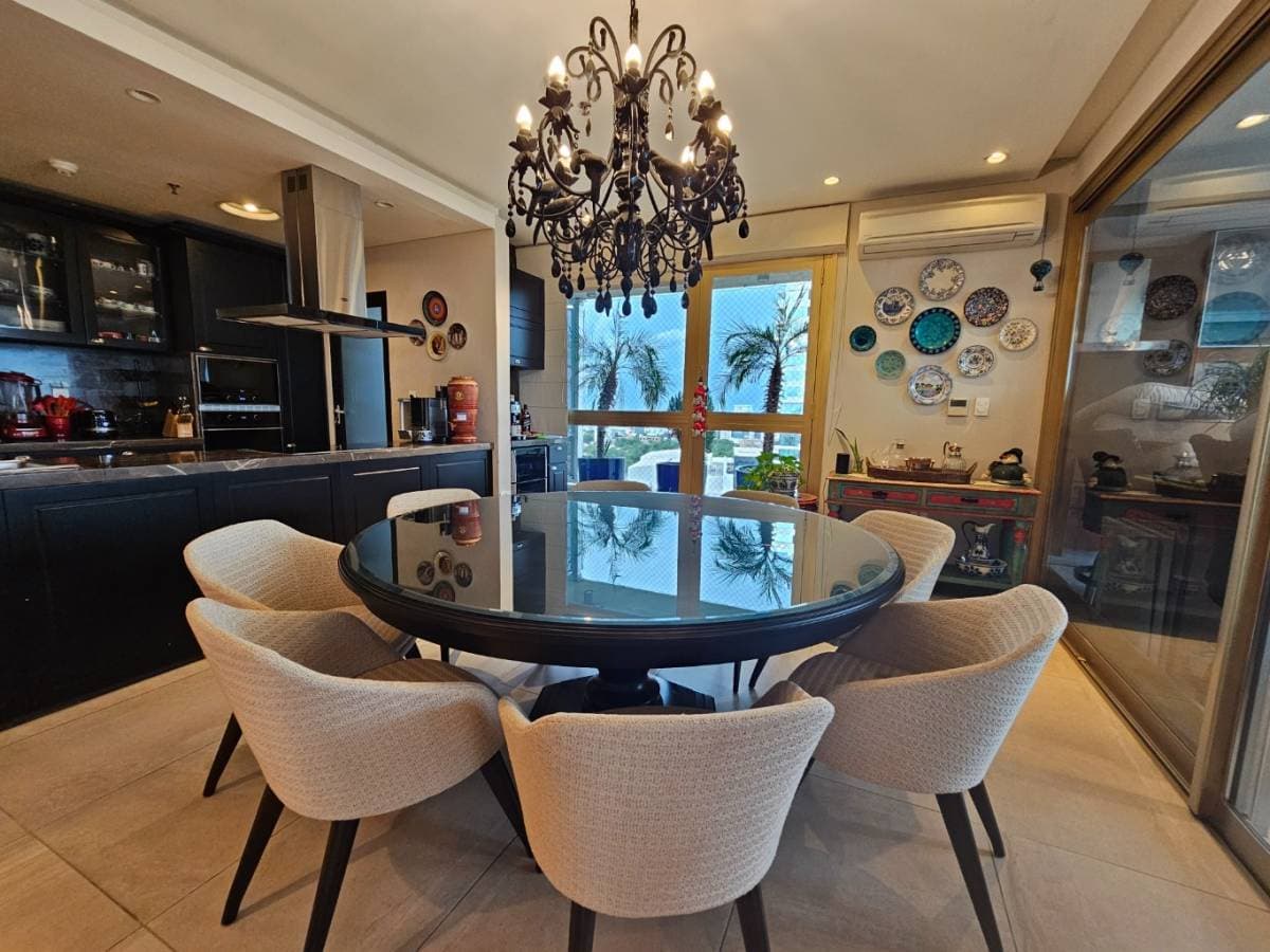 VENDO DEPARTAMENTO DE 4 SUITES Y 4 COCHERAS EN EDIFICIO MIRANDA – 2
