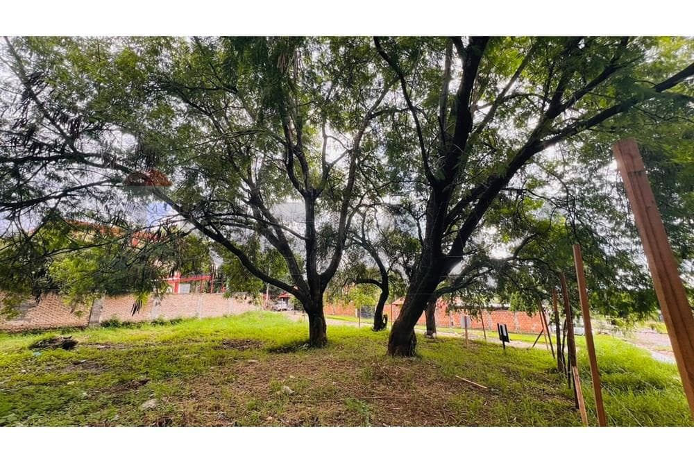 Terreno en Loma Pyta, Asunción – 2