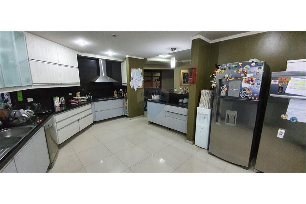 Residencia De 3000 M2 Zona Uca – 3