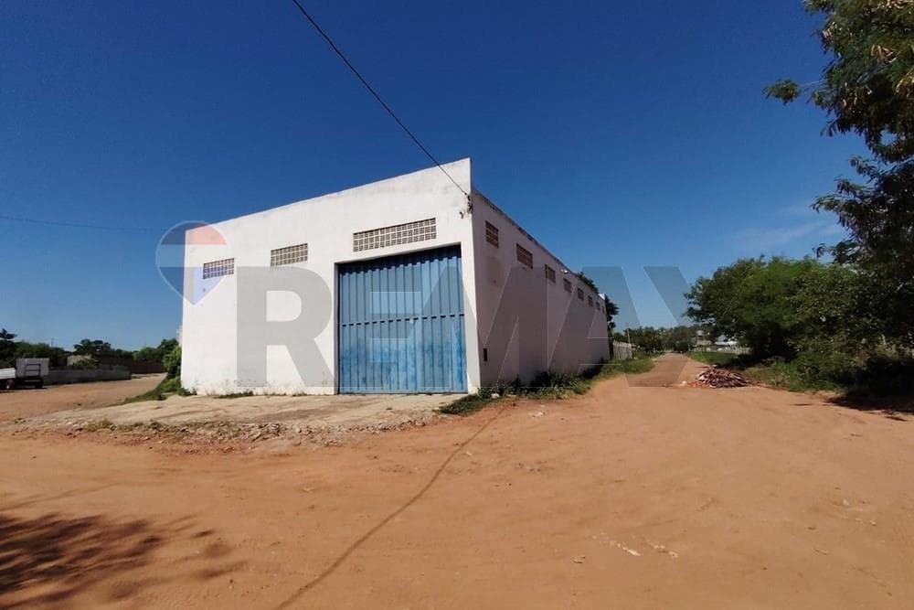 EN ALQUILER DEPOSITO EN LA CUIDAD DE LIMPIO – 3