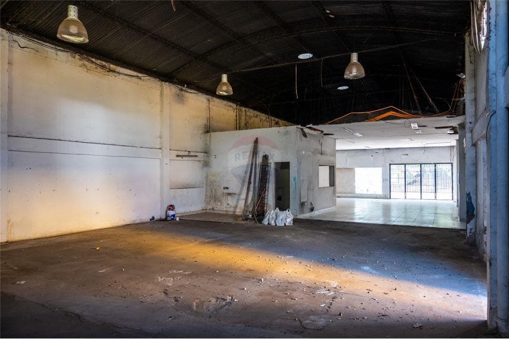 ALQUILER DE DEPÓSITO Y LOCAL COMERCIAL EN ASUNCIÓN – 3