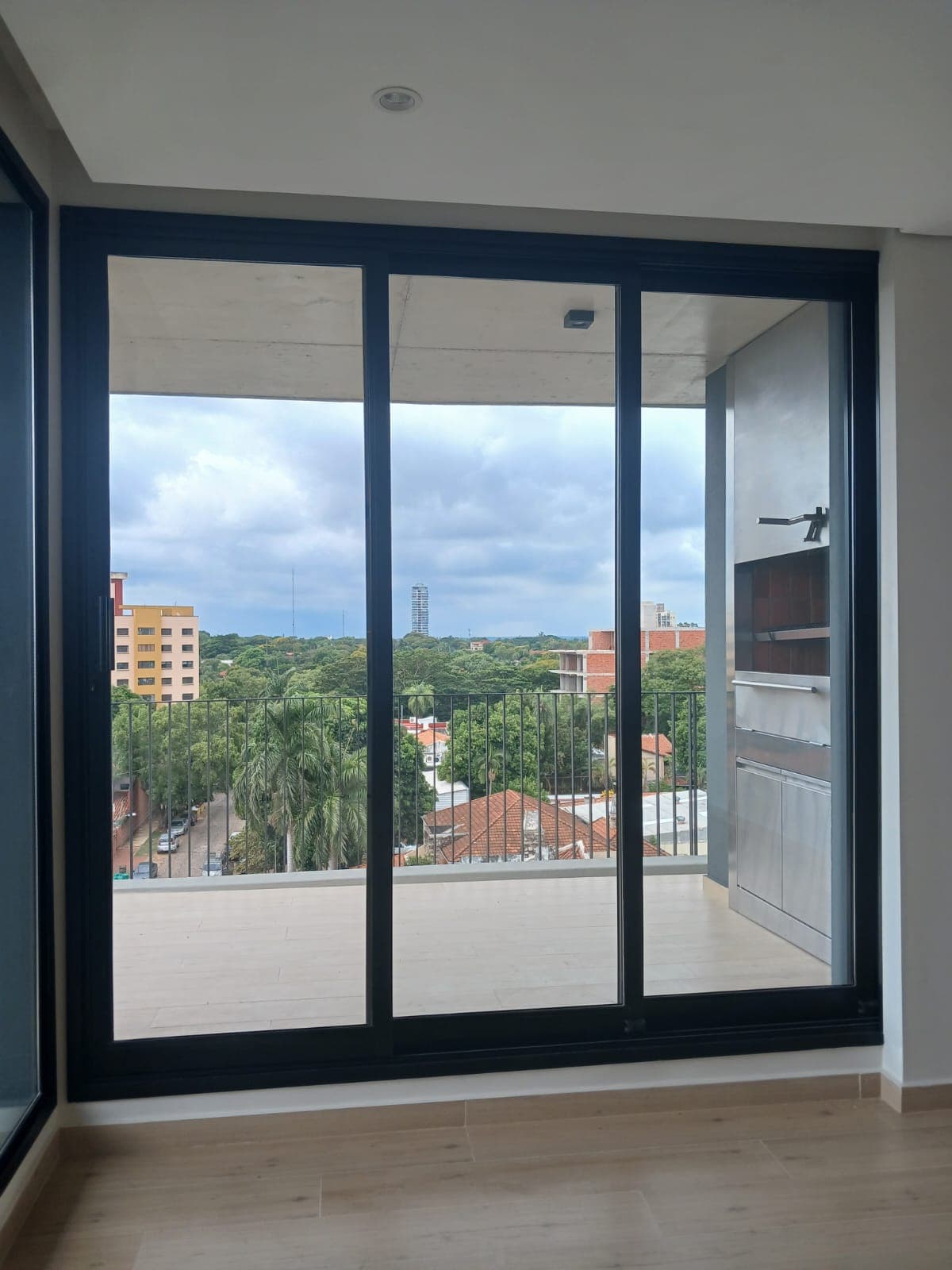 En Venta Departamento De 3 Habitaciones En Las Lomas – 3