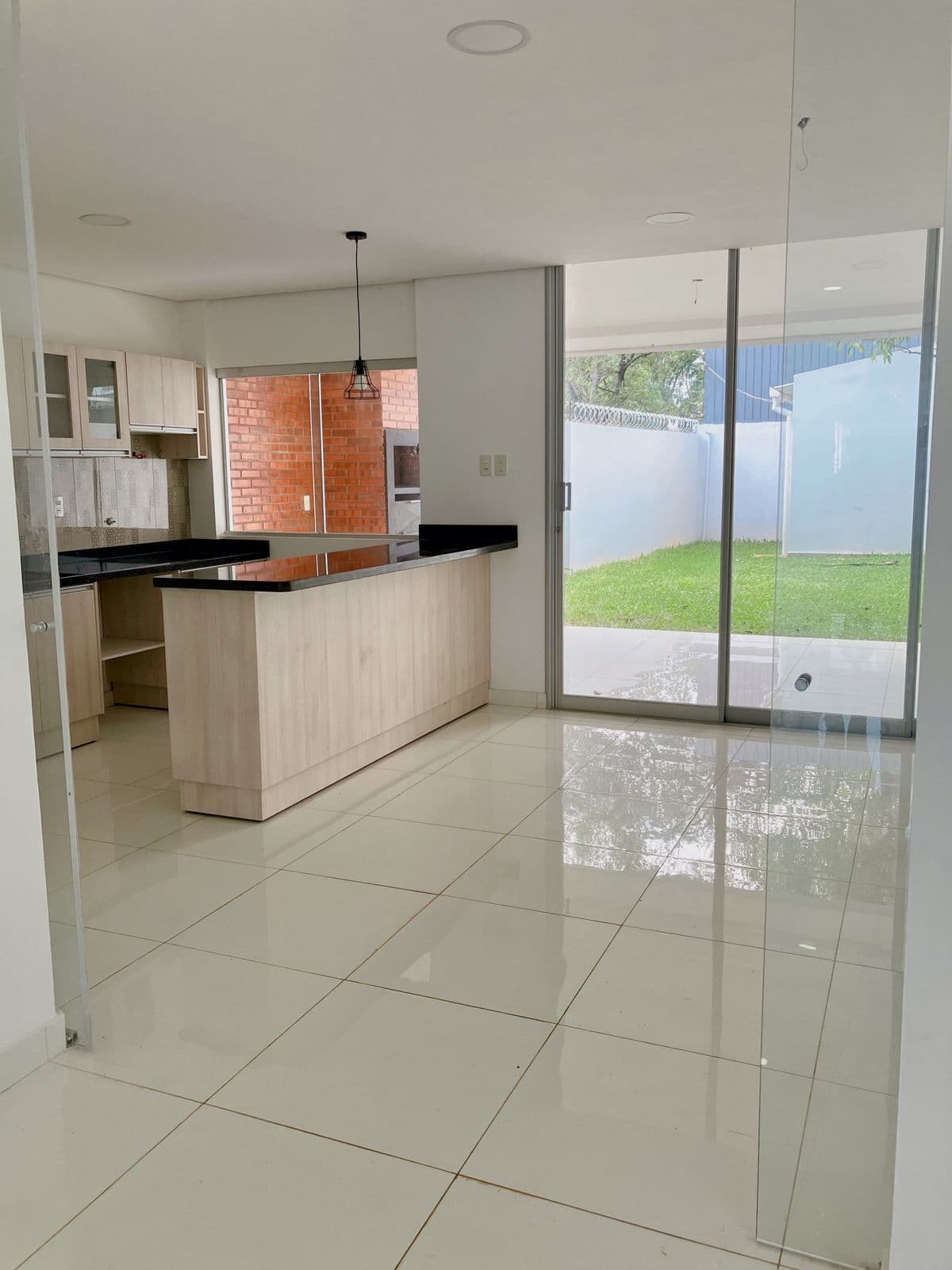 VENDO HERMOSO DUPLEX A ESTRENAR EN 4TO BARRIO DE LUQUE – 3