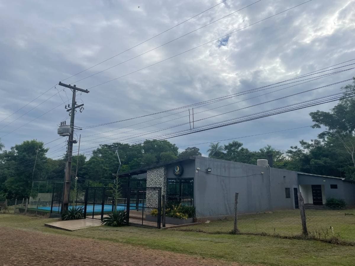 VENDO EMPRENDIMIENTO CON GRAN POTENCIAL EN PARAGUARI, ZONA FRUTERIA – 3