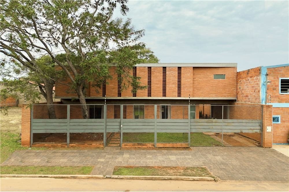 Gran Residencia a la Venta - Luque